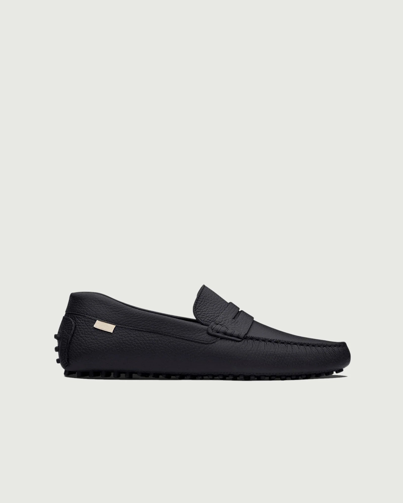 Driver | Black Pebbled