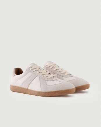 Alternative view of GAT | White / Gum